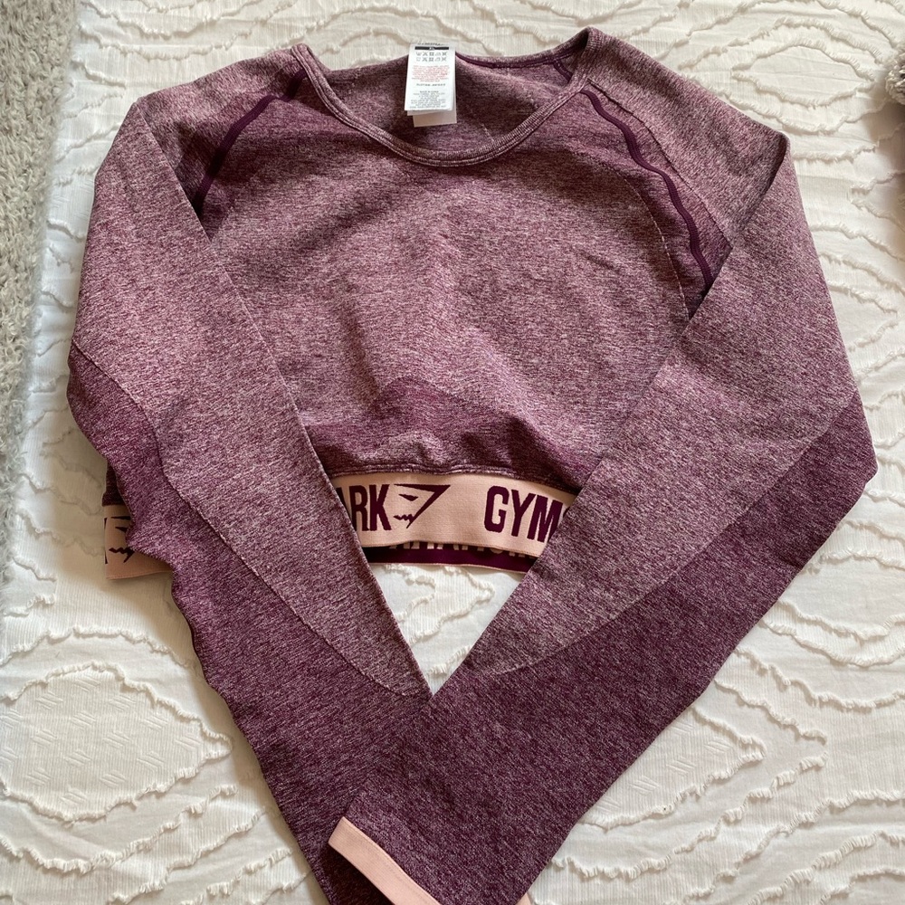 cropped gymshark size XL